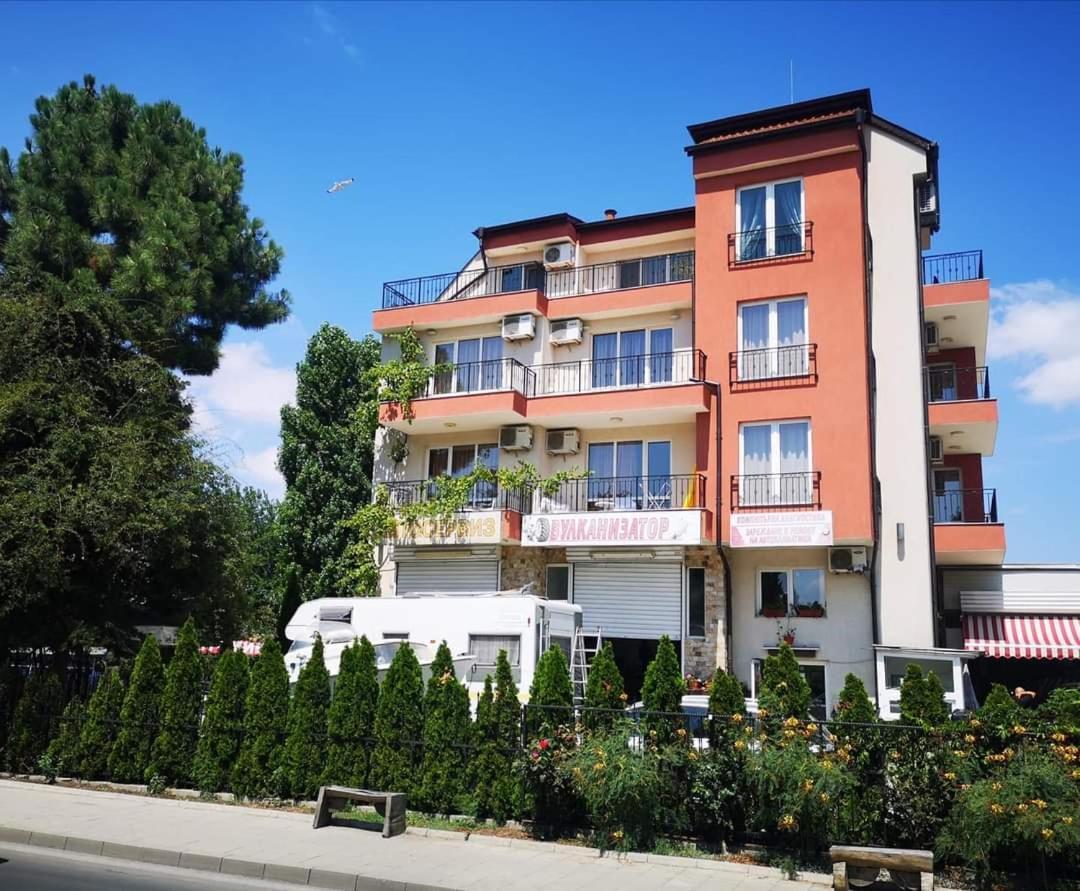 Respekt Guest House Slantchev Briag Extérieur photo