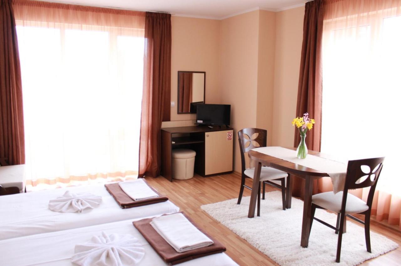 Respekt Guest House Slantchev Briag Extérieur photo